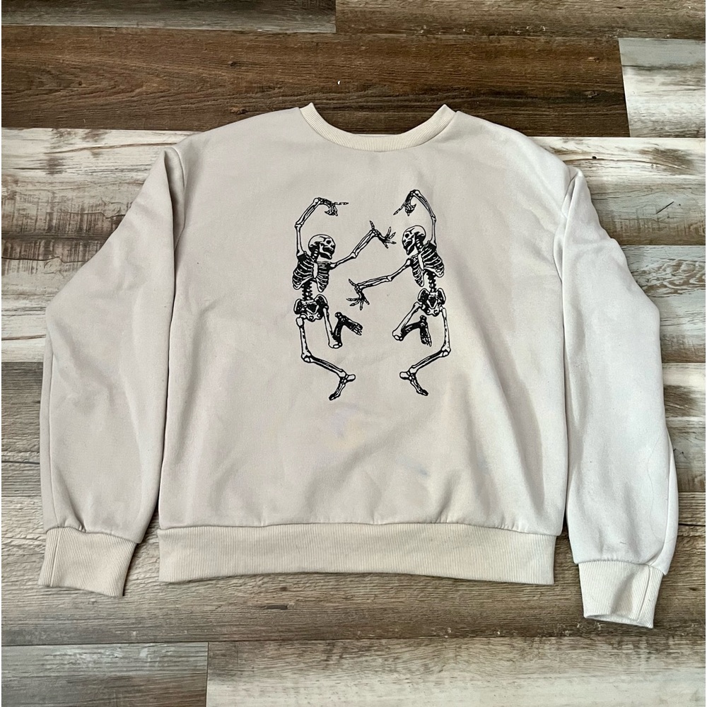 ✰ Super Cute And Comfy SHEIN Dancing Skeletons Pullover Sweatshirt ✰